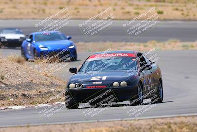 media/May-31-2025-CalClub SCCA (Sat) [[2c1a04e1ee]]/Qualifying/Group 1/Turn 4/